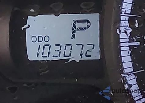 2011 Toyota Sienna Le V6 z USA, uszkodzony, nr VIN 5TDKK3DC9BS002323